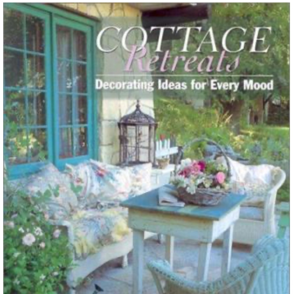 Cottage Retreats Coffee Table Book